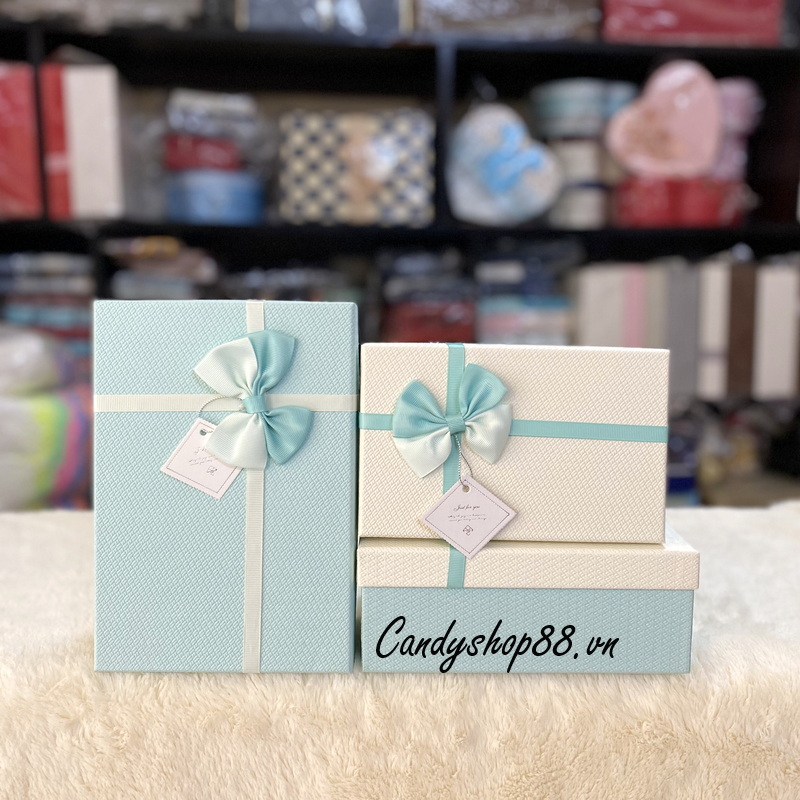 Hộp box love quà tặng bánh màu xanh sinh nhật cho bé  vuatrangtrivn